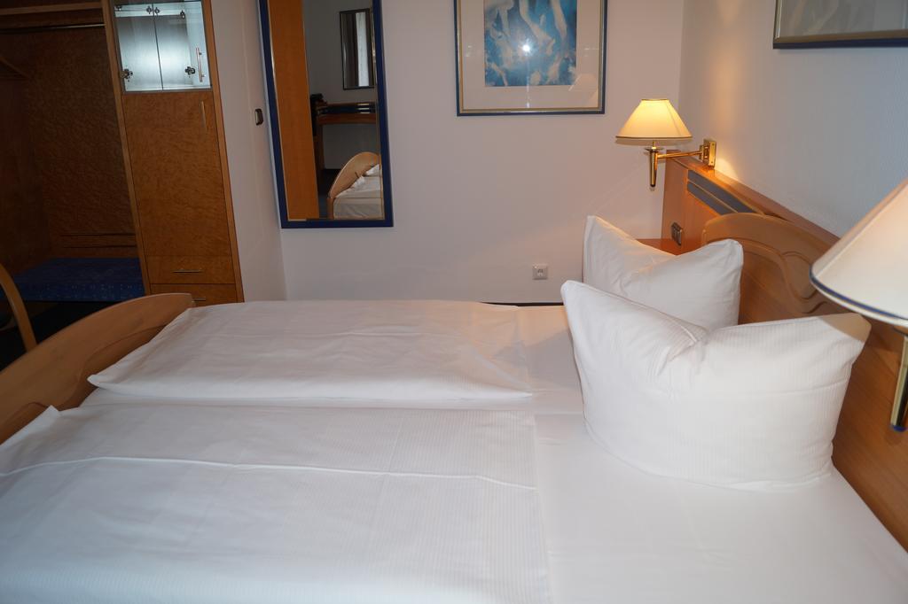 Hotel Rahlstedter Hof Hamborg Eksteriør billede